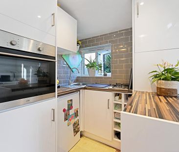 Studio to rent - Photo 4