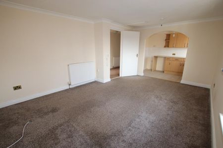 2 bedroom flat to rent - Photo 3