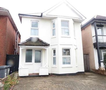 Bedroom Detached House In Winton, BH9 - Photo 1