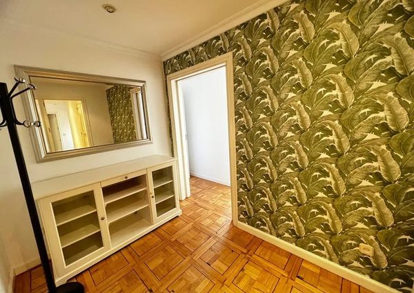 Calle de la Infanta Mercedes, Madrid, Community of Madrid 28020