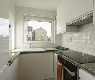 1 bedroom semi-detached house to rent - Photo 5