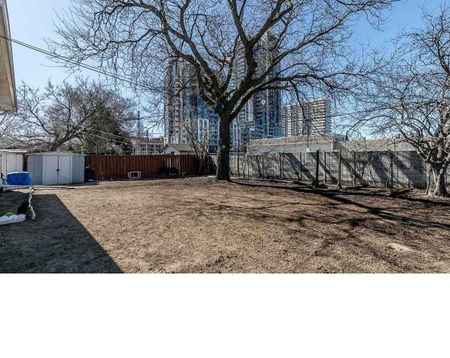 For Lease - 24 Clementine Square Unit# Main Floor, Toronto, Ontario - Photo 5