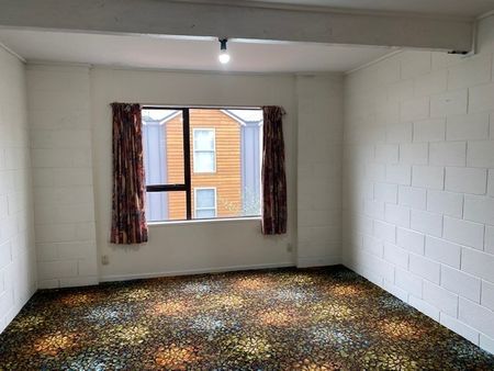 2/20 Frankmoore Avenue, Johnsonville - Photo 2