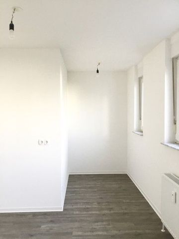 schöne 3-Zimmer-Wohnung mit 2 Balkonen und neuer Einbauküche - Foto 5