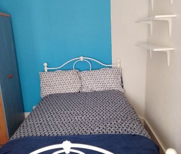 Room in a Shared House, The Avenue, BN2 - Photo 2