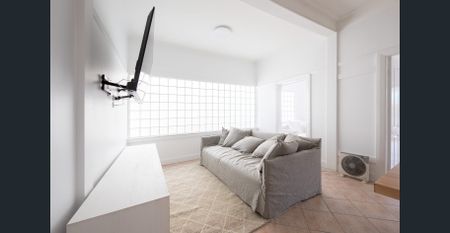 All inclusive Stunning 3 bedroom Furnished unit right near the beach! - Photo 2