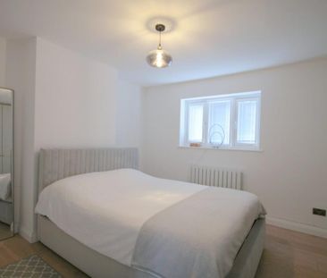 2 bedroom semi-detached house to rent - Photo 5