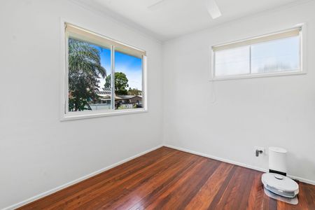 24 Wunulla Street, 4158, Thorneside Qld - Photo 3