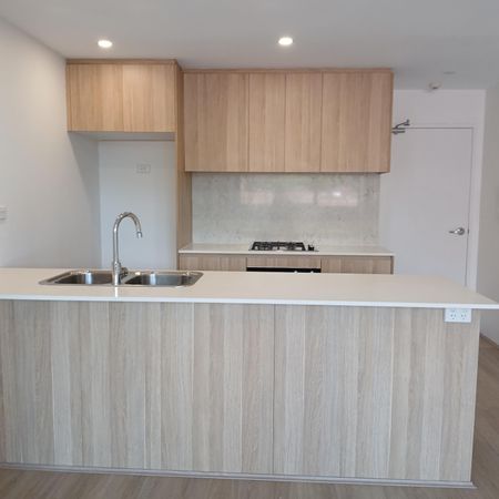 One bedroom affordable housing apartment - Photo 4