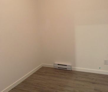 Welcome to PARK HILL – This 1Bed+Den unit in Willoughby Heights (R0... - Photo 6