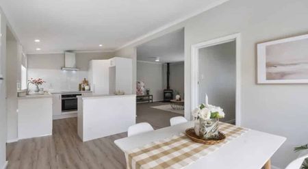 Newly Renovated 3-Bedroom Home - Photo 4