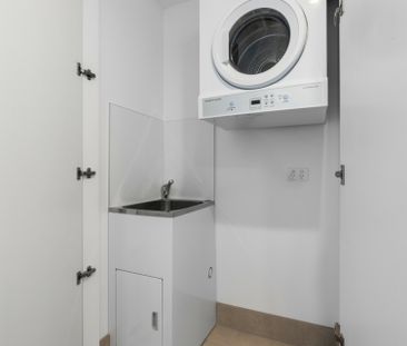 Modern Living with Private Courtyard in Babylon Rouse Hill - Photo 1