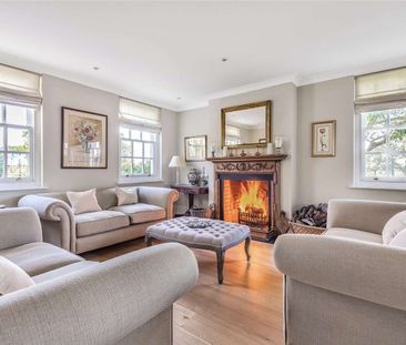 A beautiful 5 bedroom detached property with annexe in a beautiful ... - Photo 1