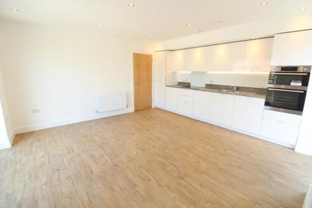 2 bedroom flat to rent - Photo 4