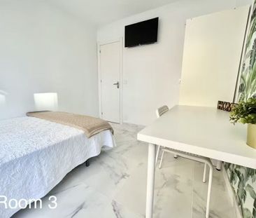 Avenida Sánchez Pizjuan, Sevilla, Andalusia 41009 - Photo 2