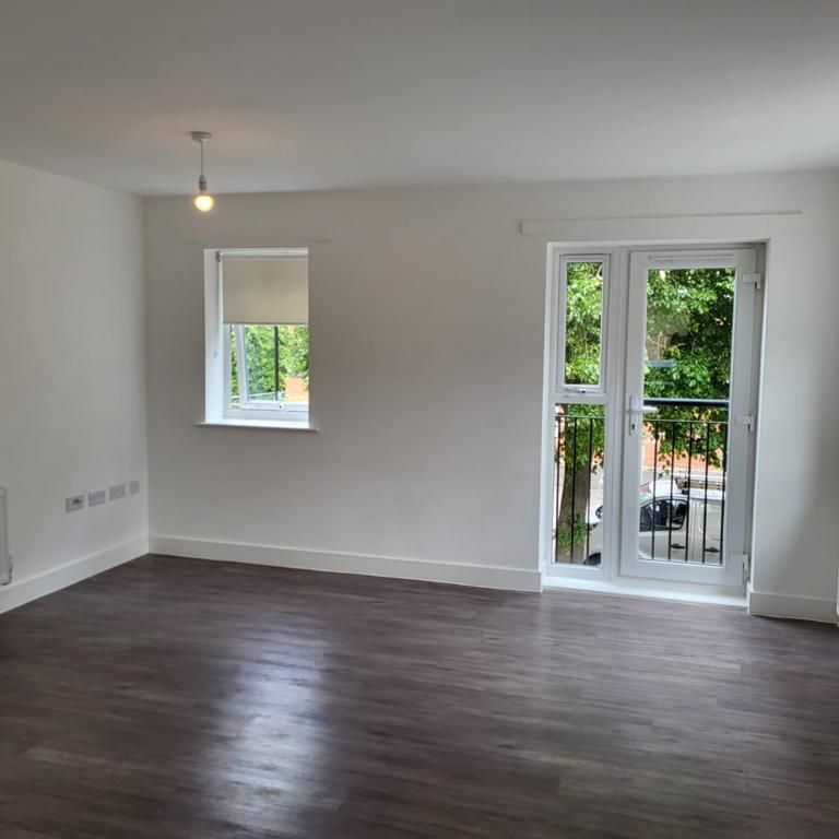 The Darwin - Photo 1