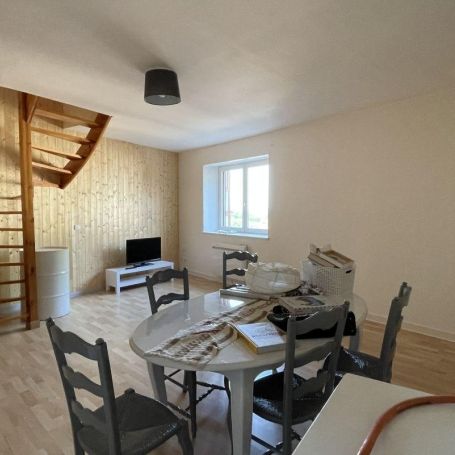 Location Maison de village Panthèze rénové(e) Thiers - Photo 1