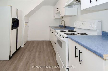 For Lease - 296 Plymouth Trail Unit# Bsmt#2, Newmarket, Ontario - Photo 4