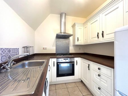 1 bedroom flat to rent - Photo 2