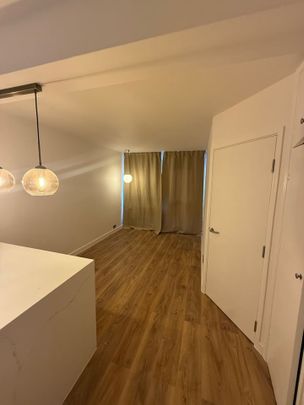 1 Bed Flat, Rockley Road, W14 - Photo 1