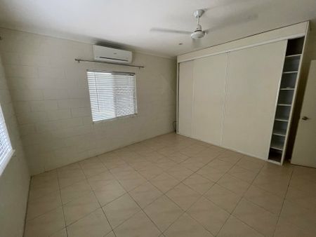 2/4 Seabrook Avenue, Port Douglas QLD - Photo 3