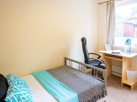 4 bedroom house to rent - Photo 4