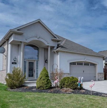 For Lease - 5761 Ironwood Street, Niagara Falls, Ontario - Photo 3