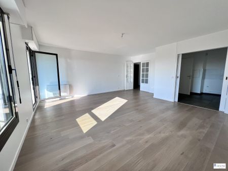 4 pièces vide + balcon + 2 parkings + cave - Photo 2