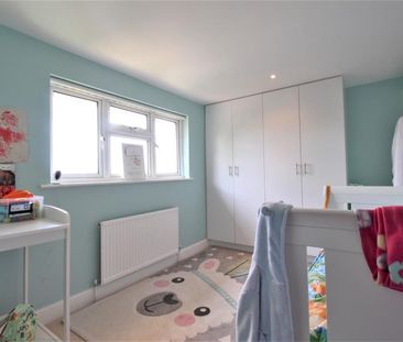 Sandfields, Send, GU23 - Photo 3