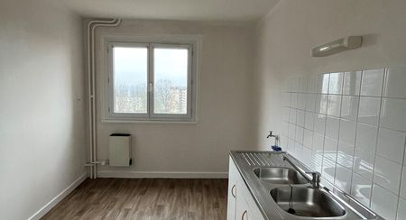 Résidence sécurisée avec ascenseur, un appartement de type 3 comprenant : - Photo 2