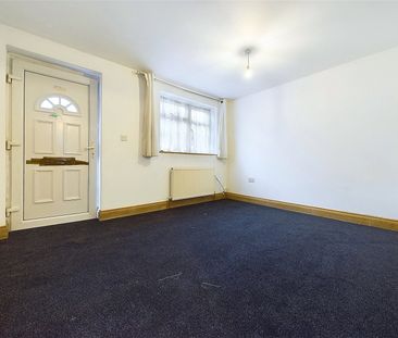 Inverness Road Hounslow - 2 bedrooms Property for lettings - Chaseb... - Photo 5