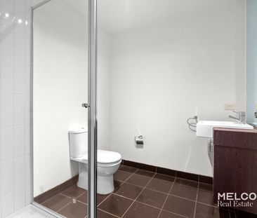 TWO BEDROOMS IN PRIME CENTRAL LOCATION - UNFURNISHED - Photo 5