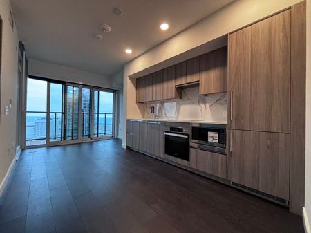 For Lease - 1 Concord Cityplace Way Unit# 4707, Toronto, Ontario - Photo 5