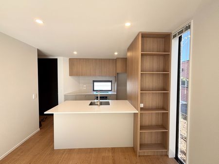 1/88 Holly Road, St Albans, NZ 8014 - Photo 5