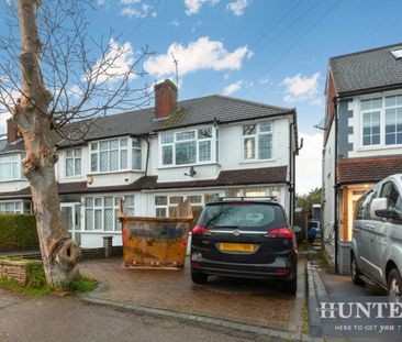 Henley Avenue, North Cheam , SM3 9SA - Photo 3