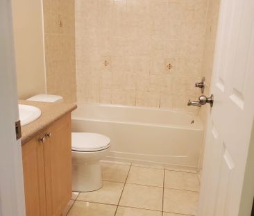 For Lease - 3 Berkshire Avenue, Wasaga Beach, Ontario - Photo 6