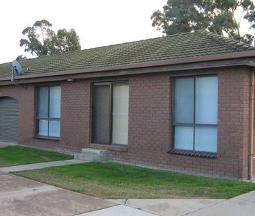 Neat, Comfortable & Convenient Living in Springdale Heights - Photo 2