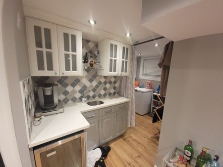 For Lease - 5486 Hixon Avenue, Burlington, Ontario - Photo 2