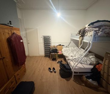 3 bedroom maisonette to rent - Photo 4