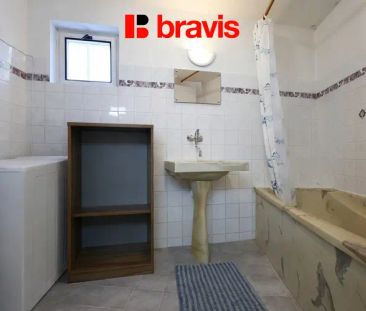 Pronájem průchozího pokoje v domě 3+1 ul. Brigádnická, zařízený, za... - Fotografie 4