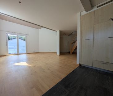 4.5-Zimmer-Maisonettewohnung mit Galerie und Balkon in Ziefen - Photo 1