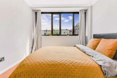 1 Bed 1 Bath, Flat 11, 245, Savoy Court - Photo 3