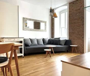 Möblierte 2-Zimmer-Wohnung mit Balkon - Foto 2