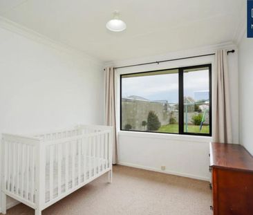 Family Home - Photo 2