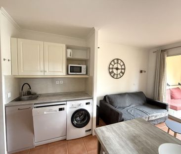 Location Appartement 2 pièces 30m² MALLEMORT 13370 - Photo 2