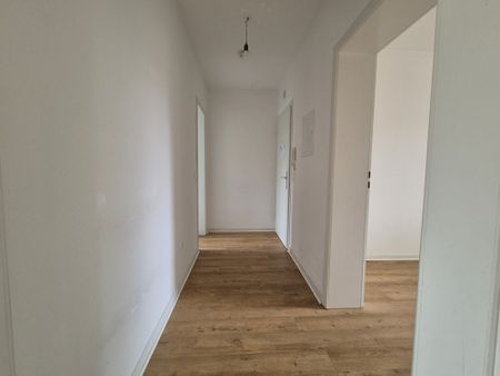 Gemütliche Wohnung mit Balkon! - Foto 4