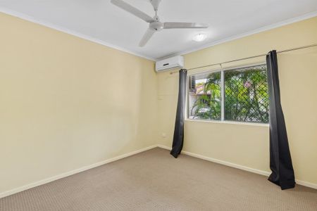 CONVENIENT LIVING, GREAT LOCATION - Photo 2