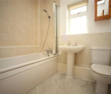 2 bedroom semi-detached house to rent - Photo 6