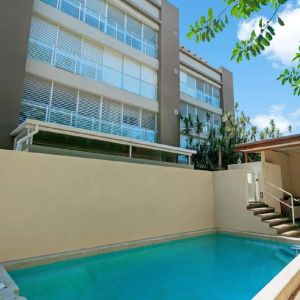 Unfurnished penthouse haven in the heart of the city - Photo 3