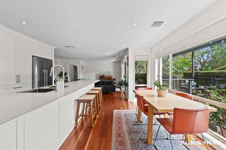 Spacious, single level home in convenient location - Photo 3